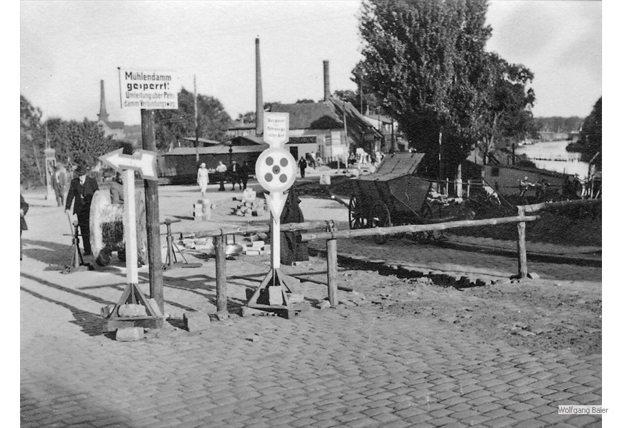 1933/34 wurde der Mühlendamm erneuert.
