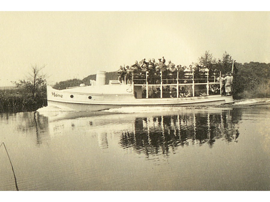 Motorboot 'Möve' fuhr 1938 sonntags nach Kessin (Foto: Sammlung Berth Brinkmann)