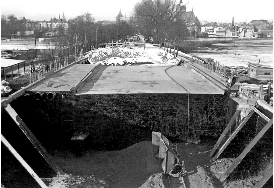 Neubau der Schleusenbrücke am Mühlendamm (W.Baier 1933)