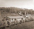 Die Riedelsche Dachpappenfabrik an den Cramonstannen um 1900. (Foto: Sammlung Achim Merkord)