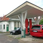 Historische Tankstelle aus dem Jahr 1922 im Hof Augustenstraße 44 (Foto: Berth Brinkmann)