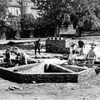 Umsetzung des Rostocker Brinckman-Brunnens auf den Vögenteichplatz 1935 (Foto: Archiv Amt für Stadtgrün der Hansestadt Rostock)